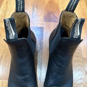 Blundstone Classic Black Heeled Boot